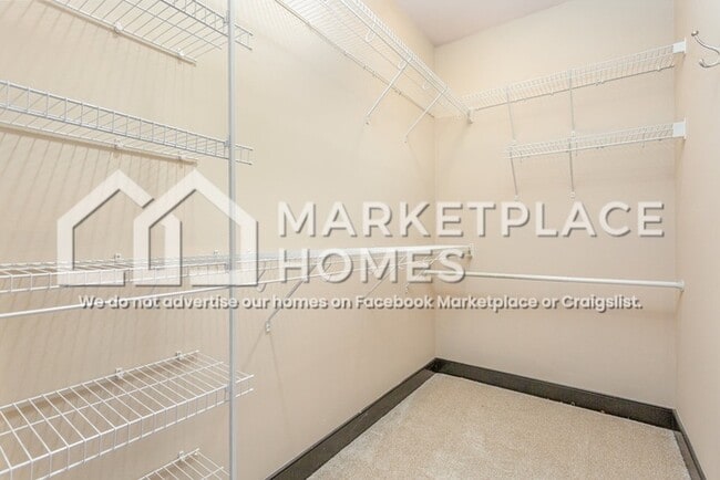 Building Photo - 53 N 5th St