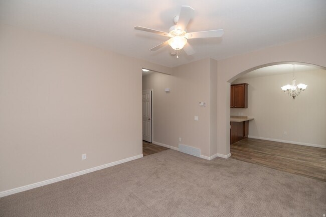 Building Photo - 3422 W Mount Cortina Way