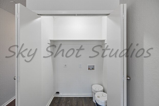 Building Photo - 2542 Avenue H