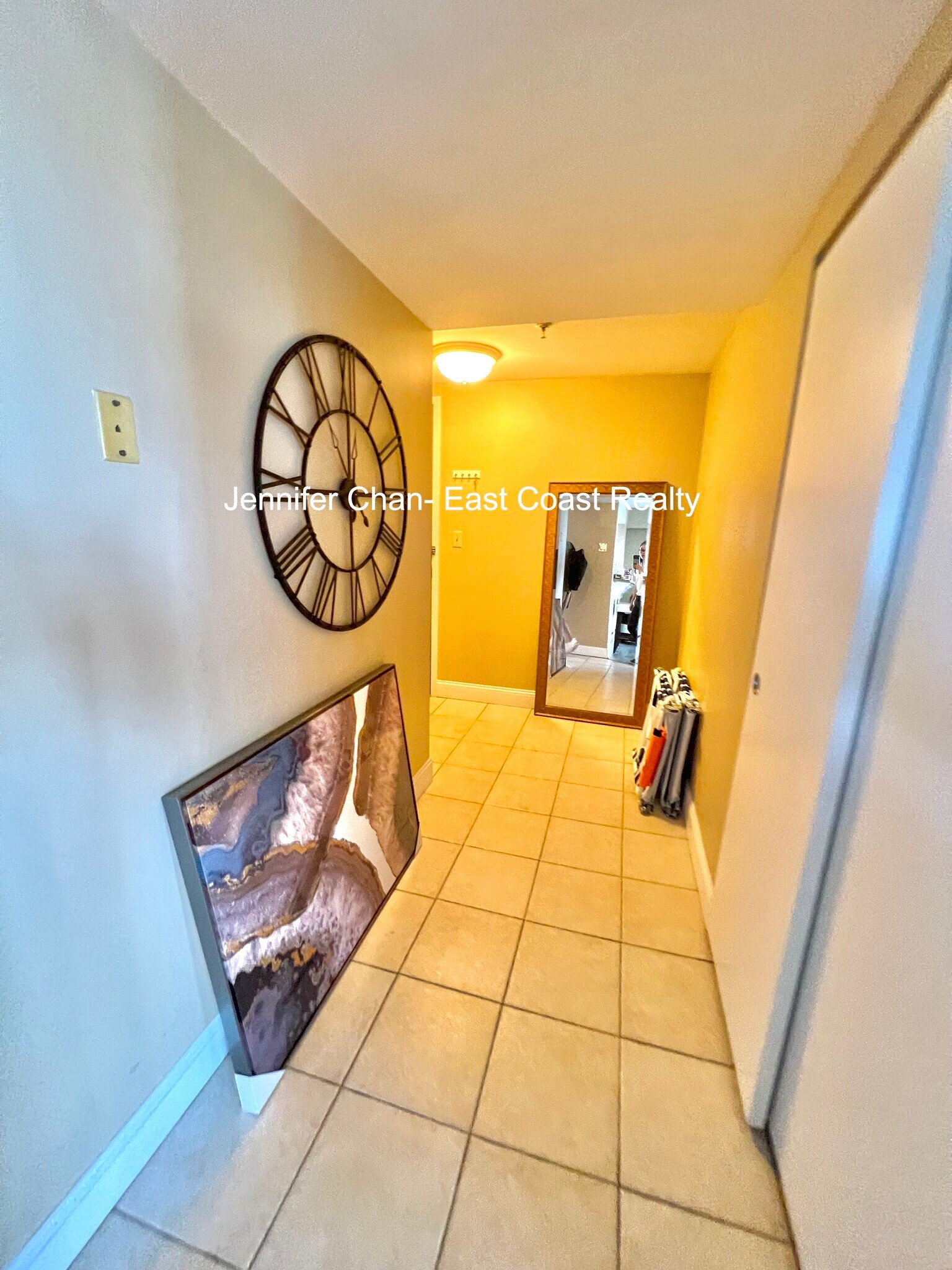 Building Photo - 15 North Beacon St