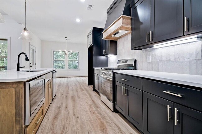 Building Photo - 1 Pagham Ln