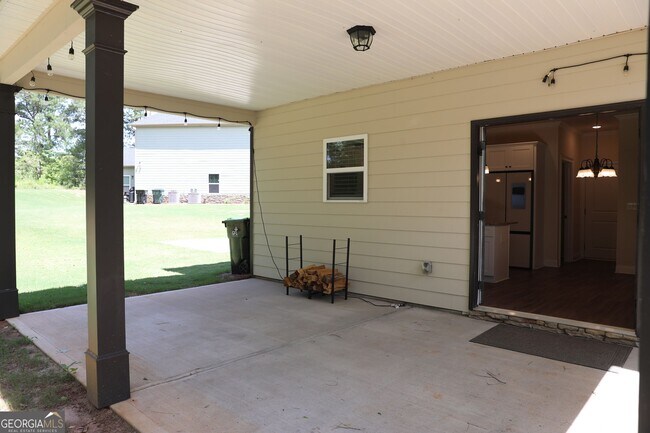 Building Photo - 225 Barnett Ln Ln