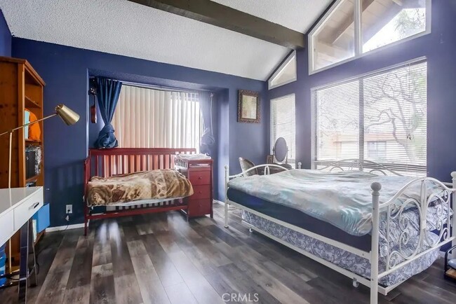 Building Photo - Anaheim, CA