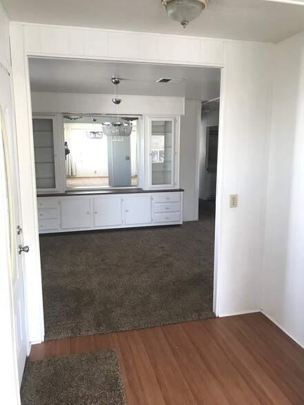 Building Photo - 1780 Santa Monica Dr
