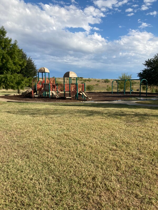 Building Photo - 11048 Kinston St