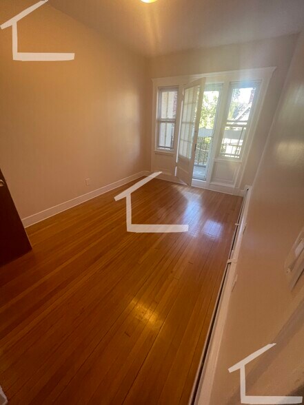 Primary Photo - 170 Winthrop Rd