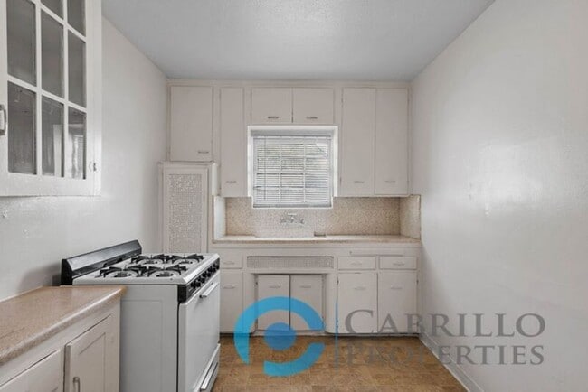 Building Photo - 3009 1/2 30th Street