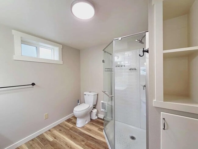 Building Photo - FIRST MONTH FREE** 3BR Duplex That Lives Like a Home | Huge Driveway + Private Yard + Deck