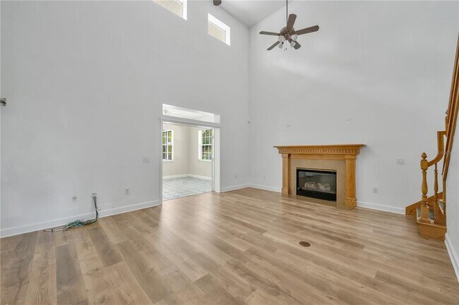 Building Photo - 1507 W Windhorst Rd