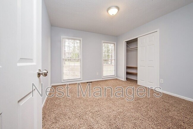 Building Photo - 7059 Darnell St