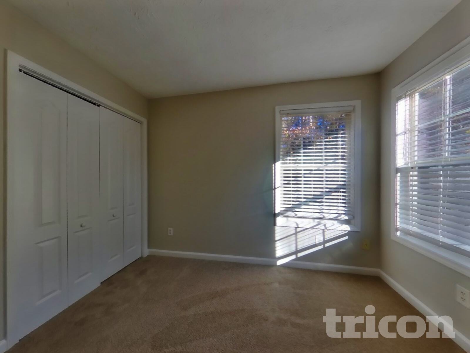 Building Photo - 45 Shenandoah Ln