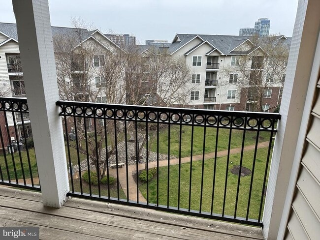 Building Photo - 1550 Spring Gate Dr.