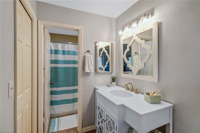 Building Photo - 1175 Mainsail Dr