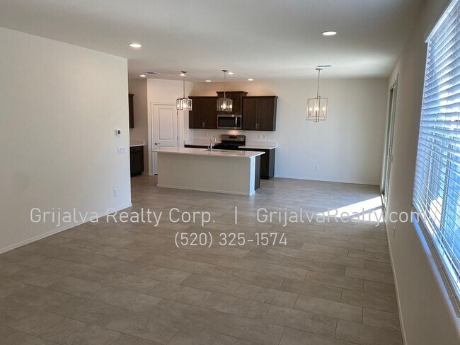 Building Photo - 4 Bed, 3 Bath House + Den + Loft in Gladden Farms * MOVE-IN SPECIAL* (Moore Rd/Tangerine Farms)