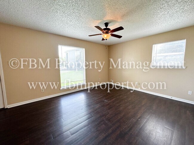Building Photo - 608A Walter Stephenson - Charming 2 Bedroom, 1 Bathroom Apartment Home in Midlothian, TX!