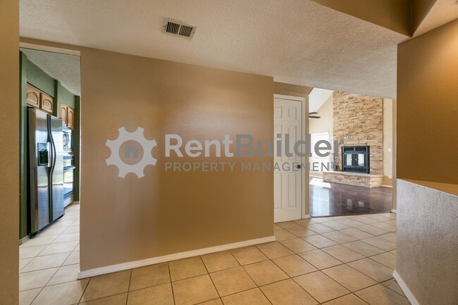 Building Photo - ***Lease Pending*** Please apply at your o...