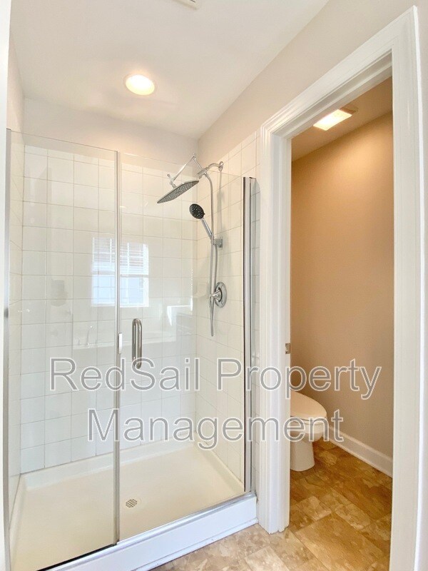 Building Photo - 116 Peyton Randolph Dr