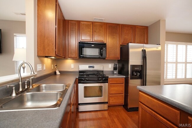 Building Photo - 307 Shady Rock Ln