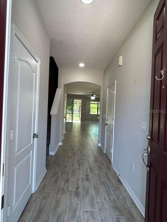 Building Photo - 204 Rustic Loop