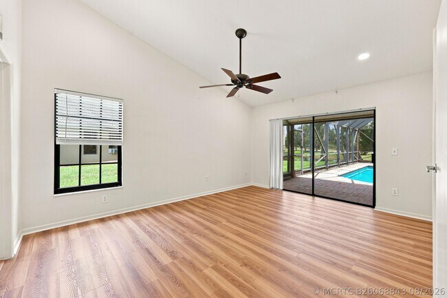 Building Photo - 10798 Cypress Bend Dr