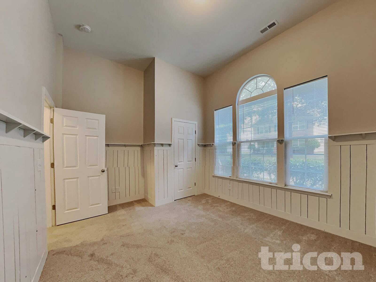 Building Photo - 15609 Carrington Ridge Dr