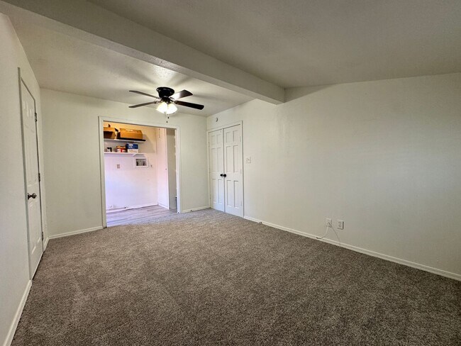 Building Photo - Charming Home for Rent