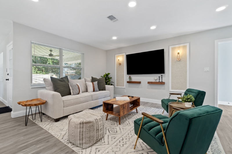 Building Photo - 309 Holmes Blvd NW