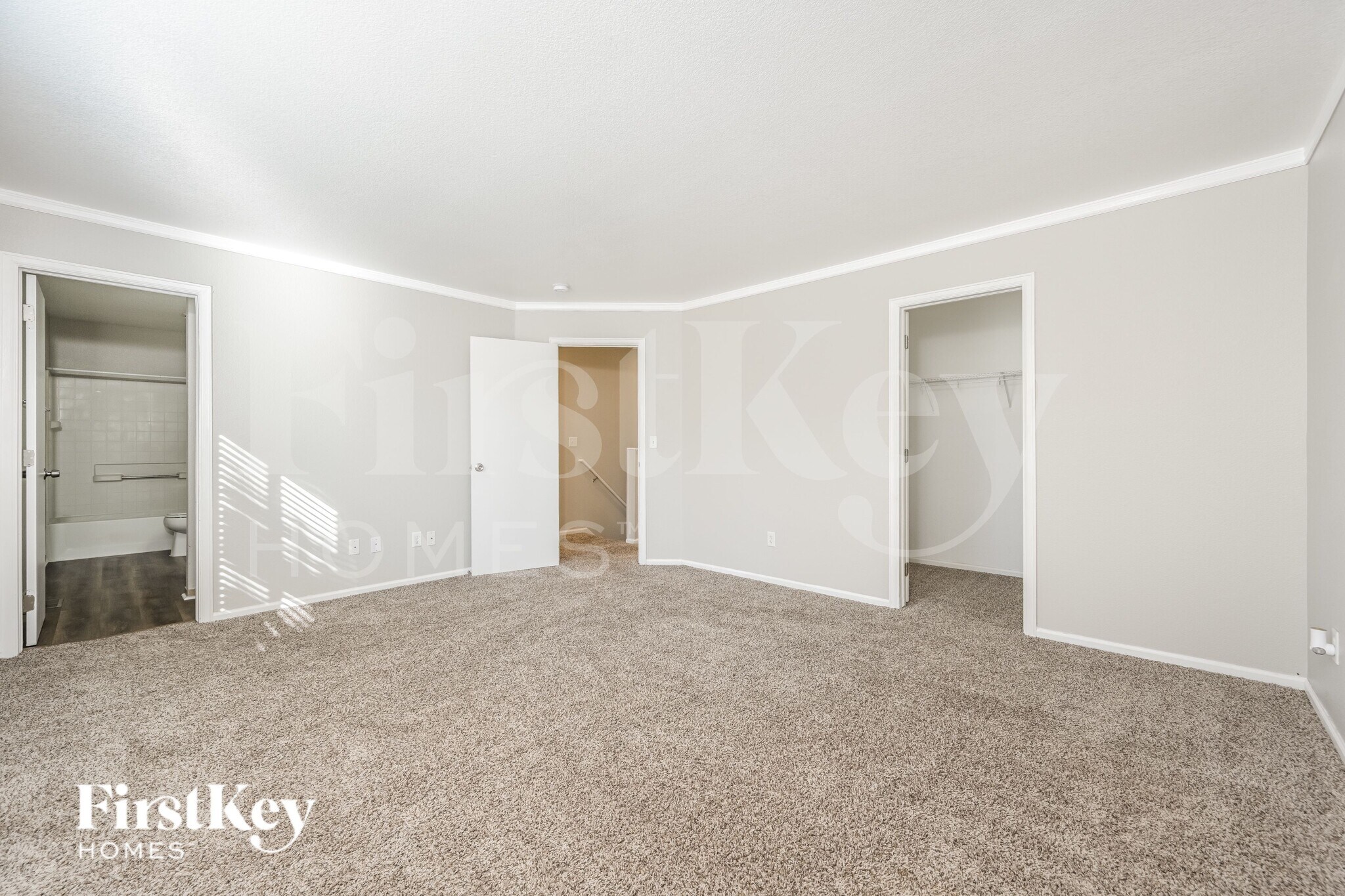 Building Photo - 4646 S Tabor Way