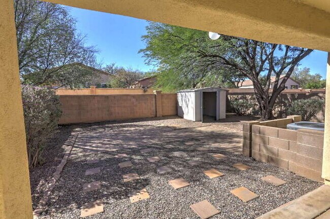Building Photo - Rancho Sahuarita Home