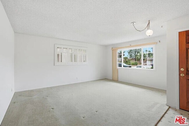 Building Photo - 6701 Neddy Ave
