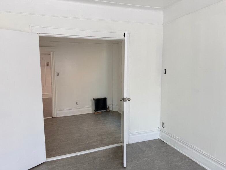 Building Photo - 660 Miller Ave