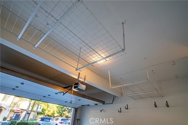 Building Photo - 2 Mansera Pl