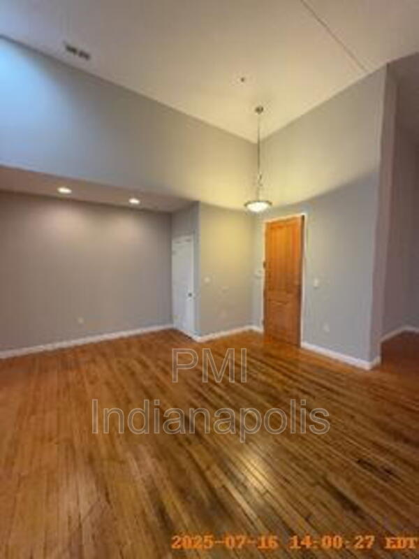 Building Photo - 141 S Meridian St