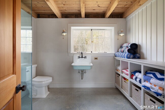 Building Photo - 40 Music Mountain Rd