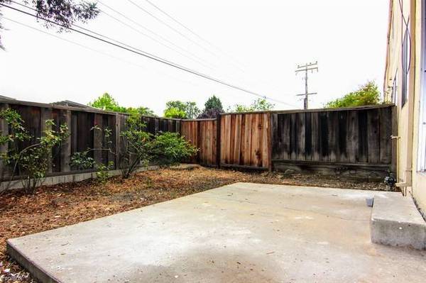 Building Photo - 825 Kiely Blvd