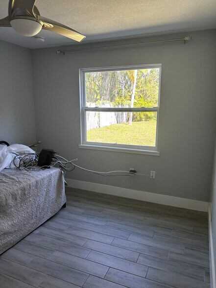 Building Photo - 3024 Woodpine Cir