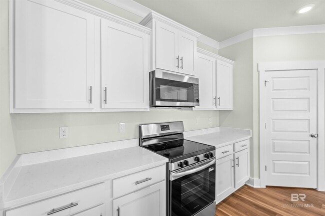 Building Photo - 10464 Winning Colors Trl