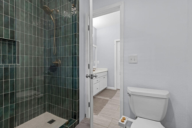 Building Photo - 97 Mantero Way