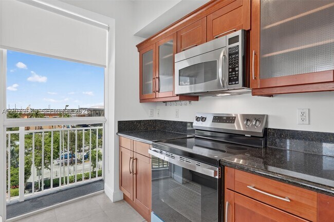 Building Photo - 7270 SW 88th St