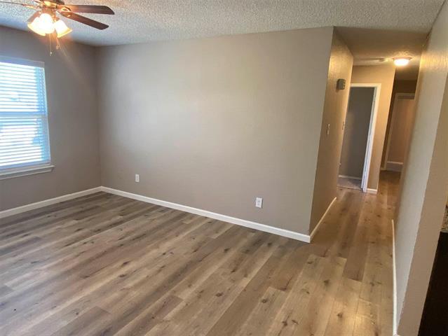 Building Photo - 319 SE 3rd St