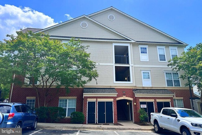 Building Photo - 11305 Aristotle Dr