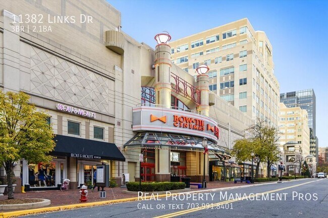 Building Photo - 11382 Links Dr