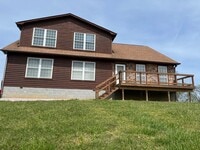 Building Photo - 210 A J Ln
