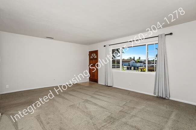 Building Photo - 1469 E Mission Ave