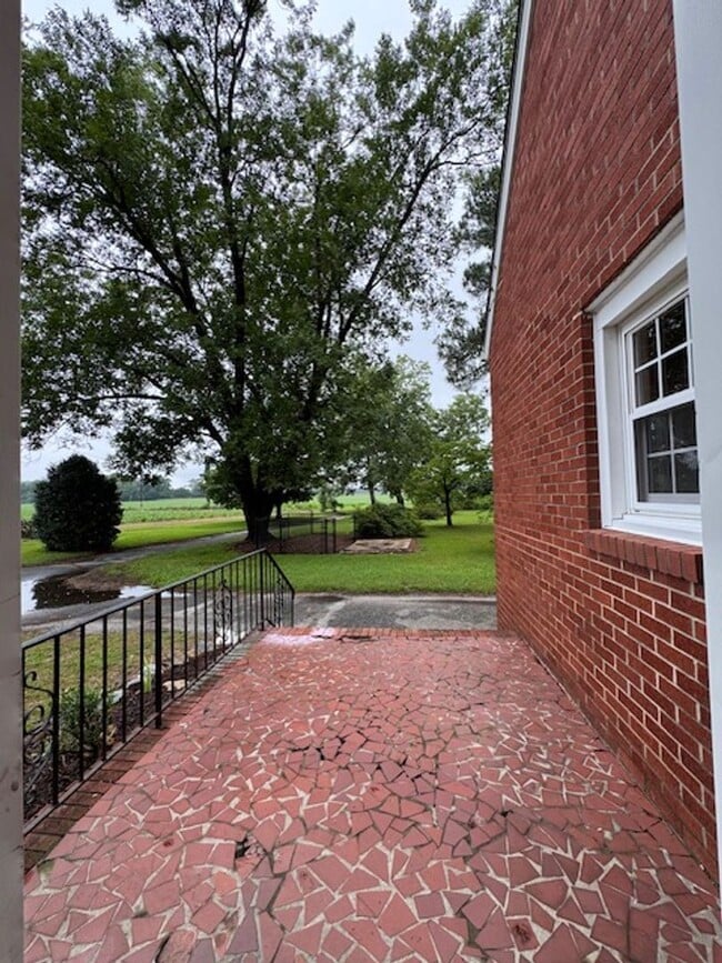 Building Photo - 5142 US-70