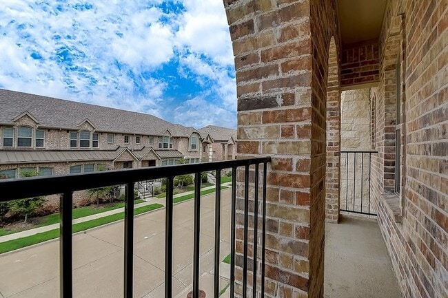 Building Photo - 2518 Adam Ln