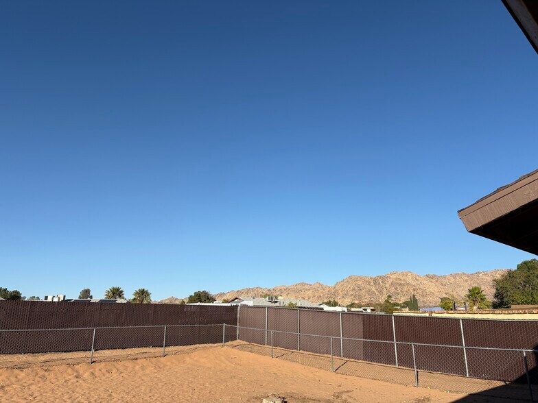 Building Photo - 22578 El Centro Rd