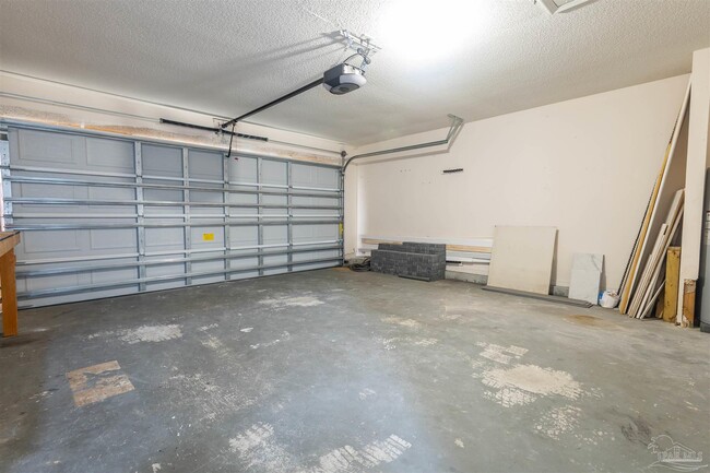 Building Photo - 3057 Illinois Pl