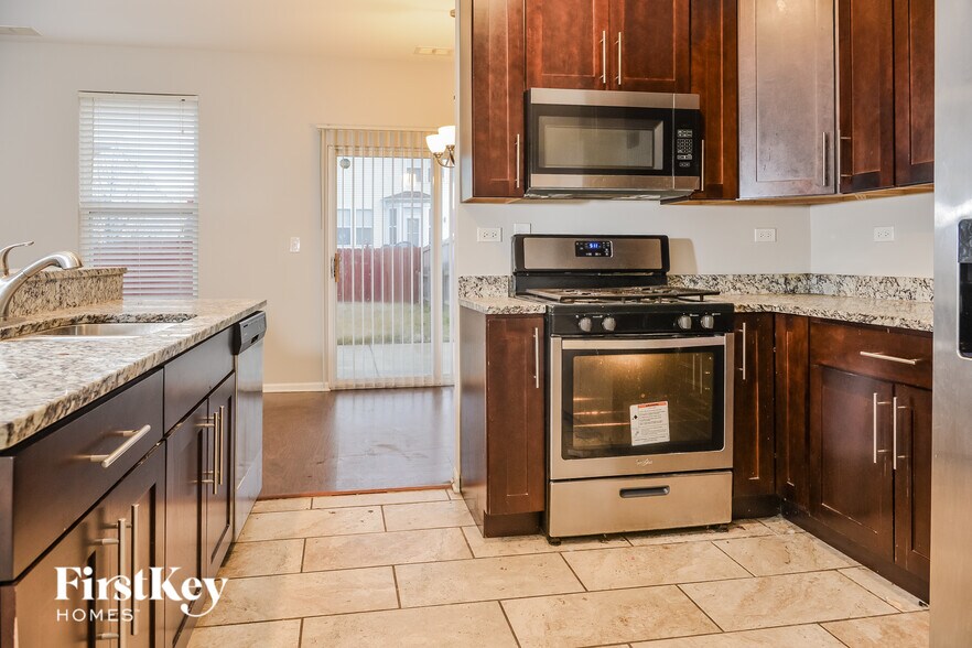 Building Photo - 3614 Indian Head Ln