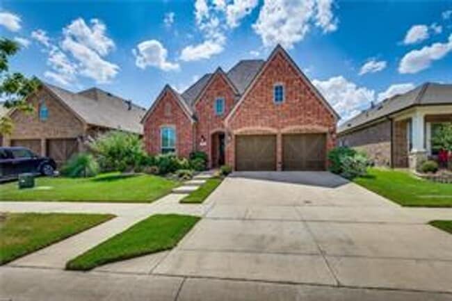 Building Photo - Another chance to own this warm and inviti...